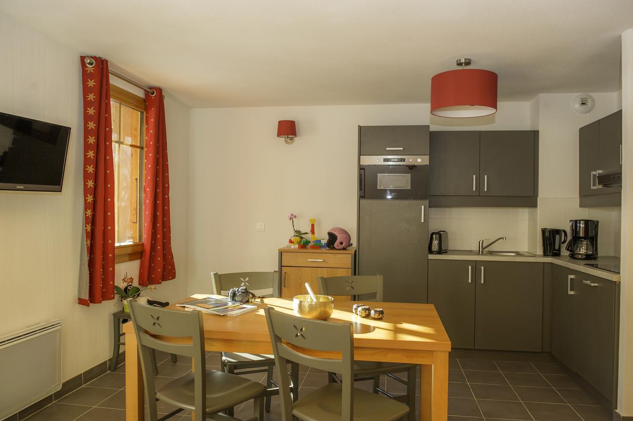 Goelia Les Chalets De Belledonne Saint-Colomban-des-Villards 外观 照片